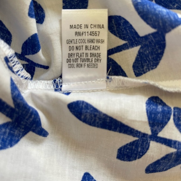 Blue and white mod floral ruffle neck top - Picture 12 of 12